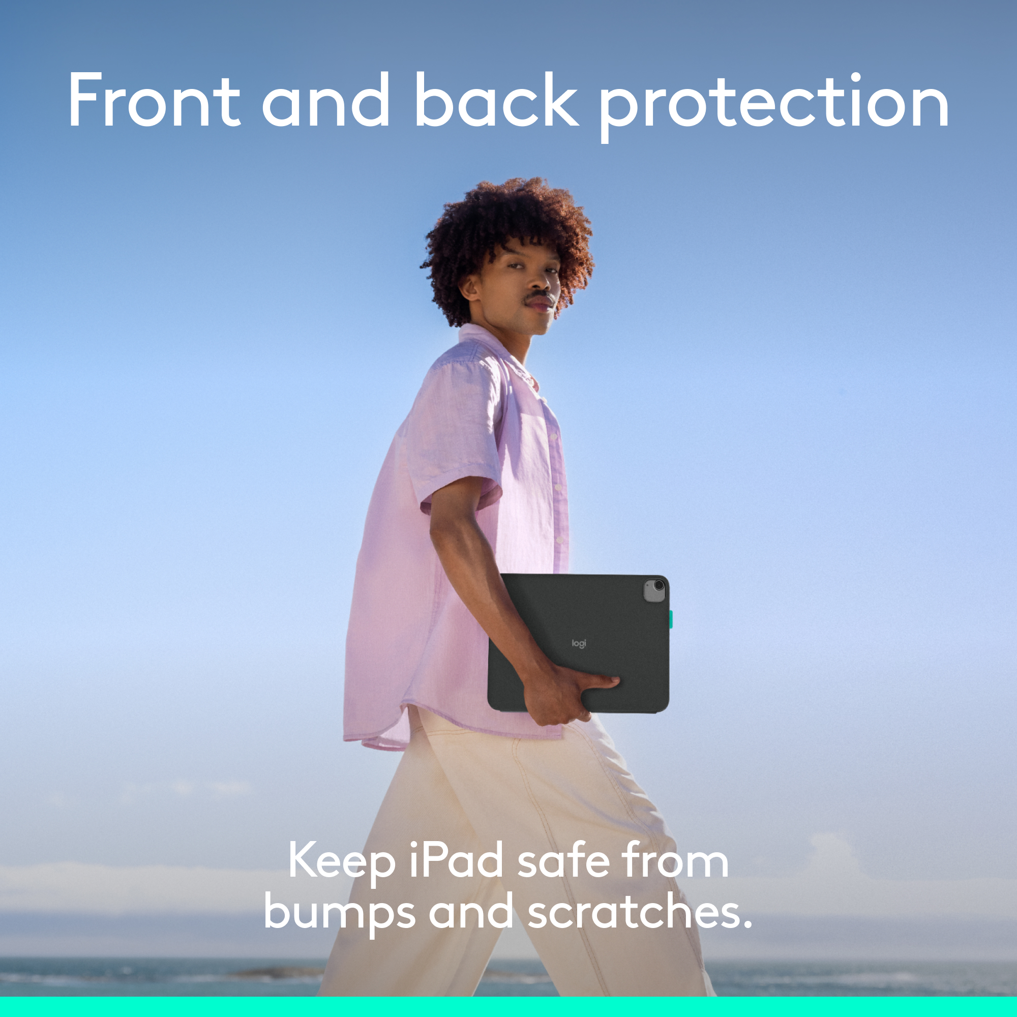 Eine Person geht und hält ein schwarzes Tablet. Der Hintergrund ist blauer Himmel und Meer. Text: Vorder- und Rückseite, iPad sicher halten.