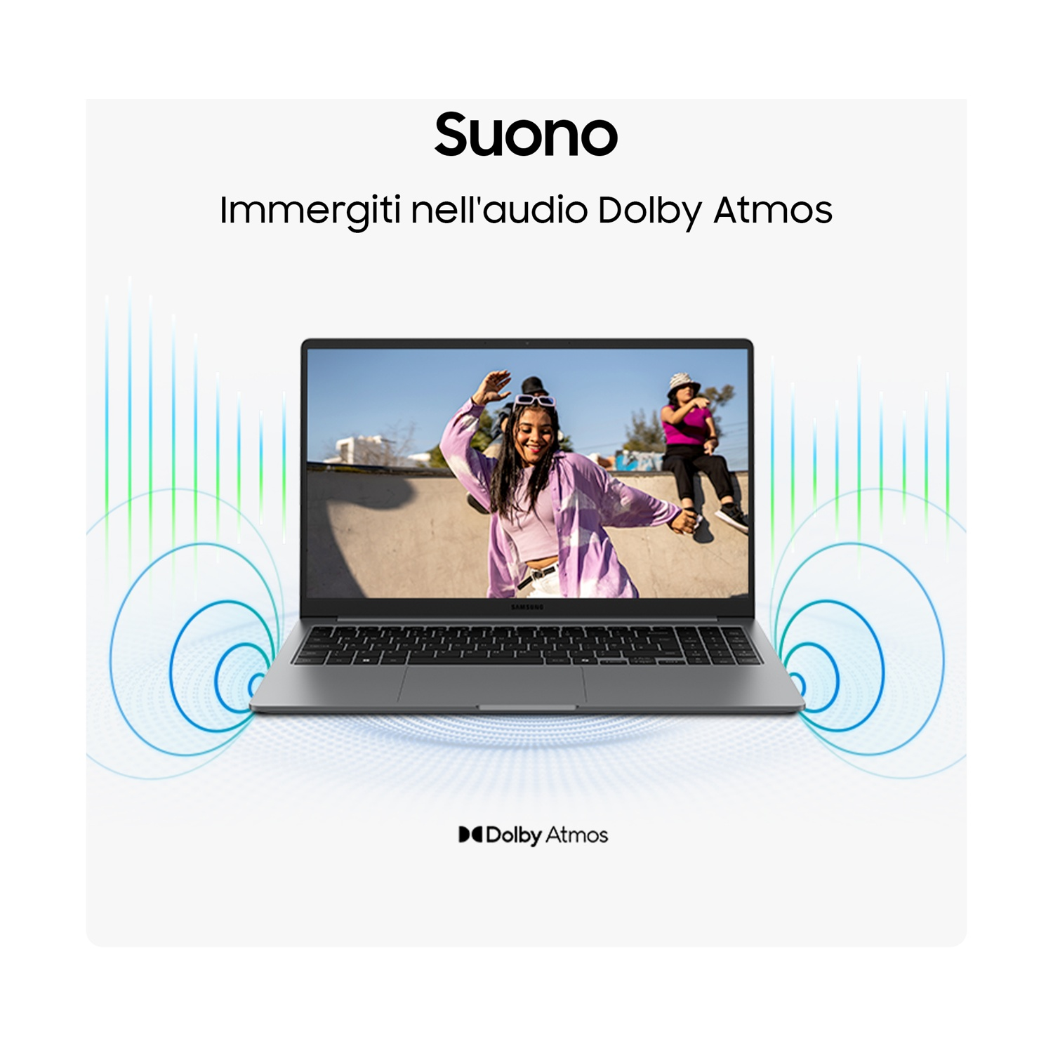Lo schermo del laptop mostra persone che ballano. Le onde sonore ne emanano. Testo: Suono, Immergiti nell'audio Dolby Atmos. Logo Dolby Atmos.