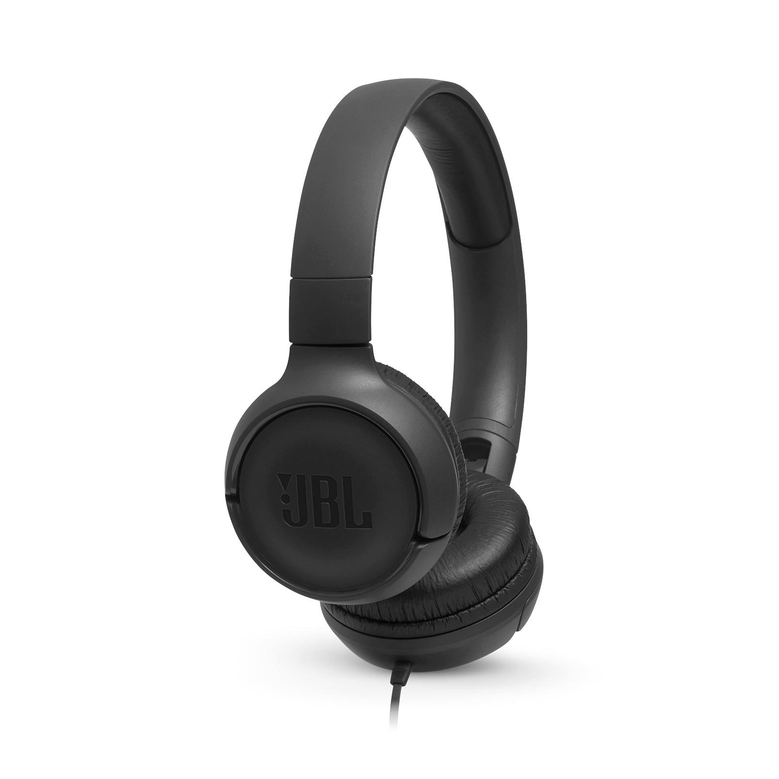 Schwarze JBL-Kopfhörer auf weißem Hintergrund. Die Kopfhörer sind Over-Ear-Stil mit einem Verbindungskabel.