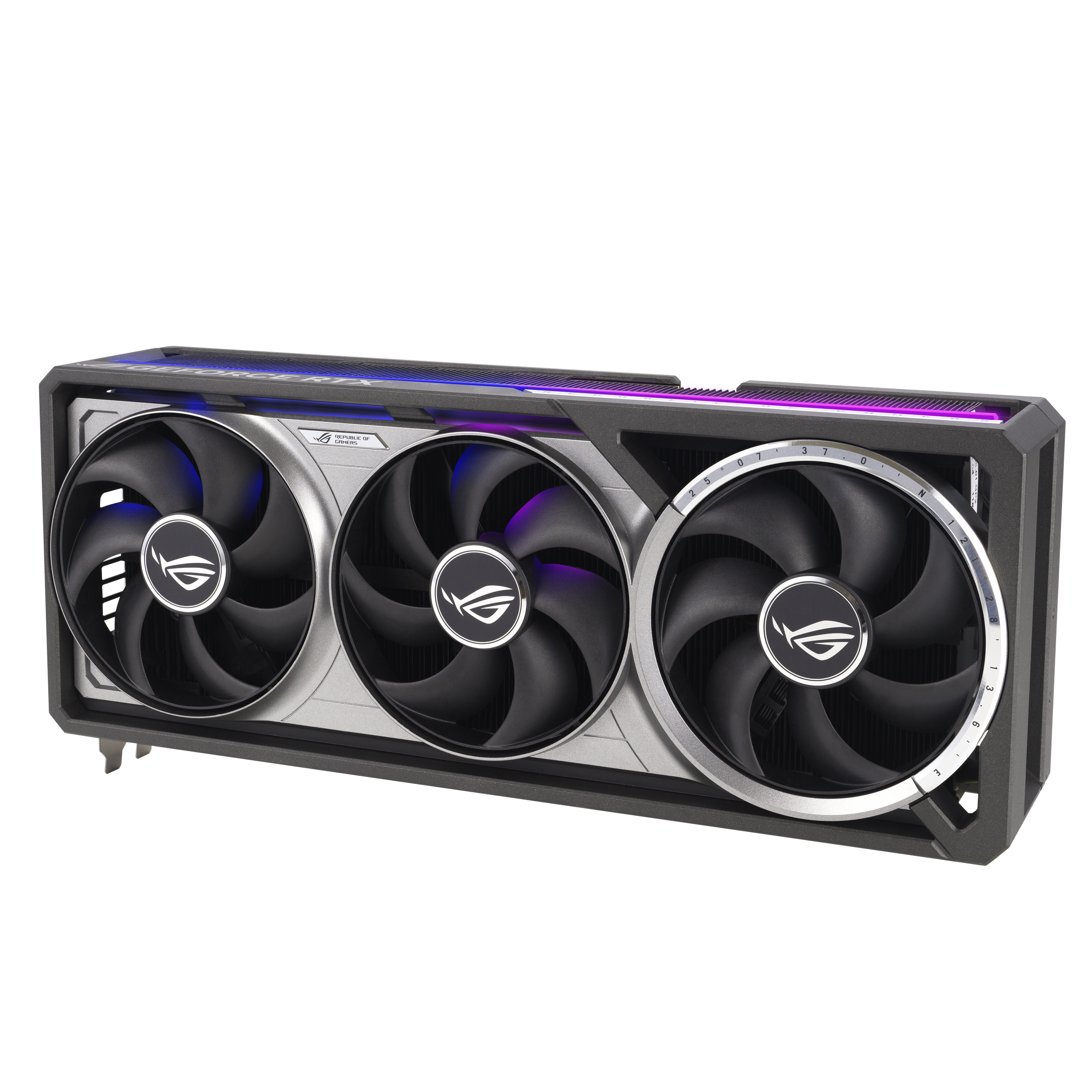 Eine schwarze und silberne ROG GeForce RTX-Grafikkarte mit drei Lüftern. Der Hintergrund ist weiß.