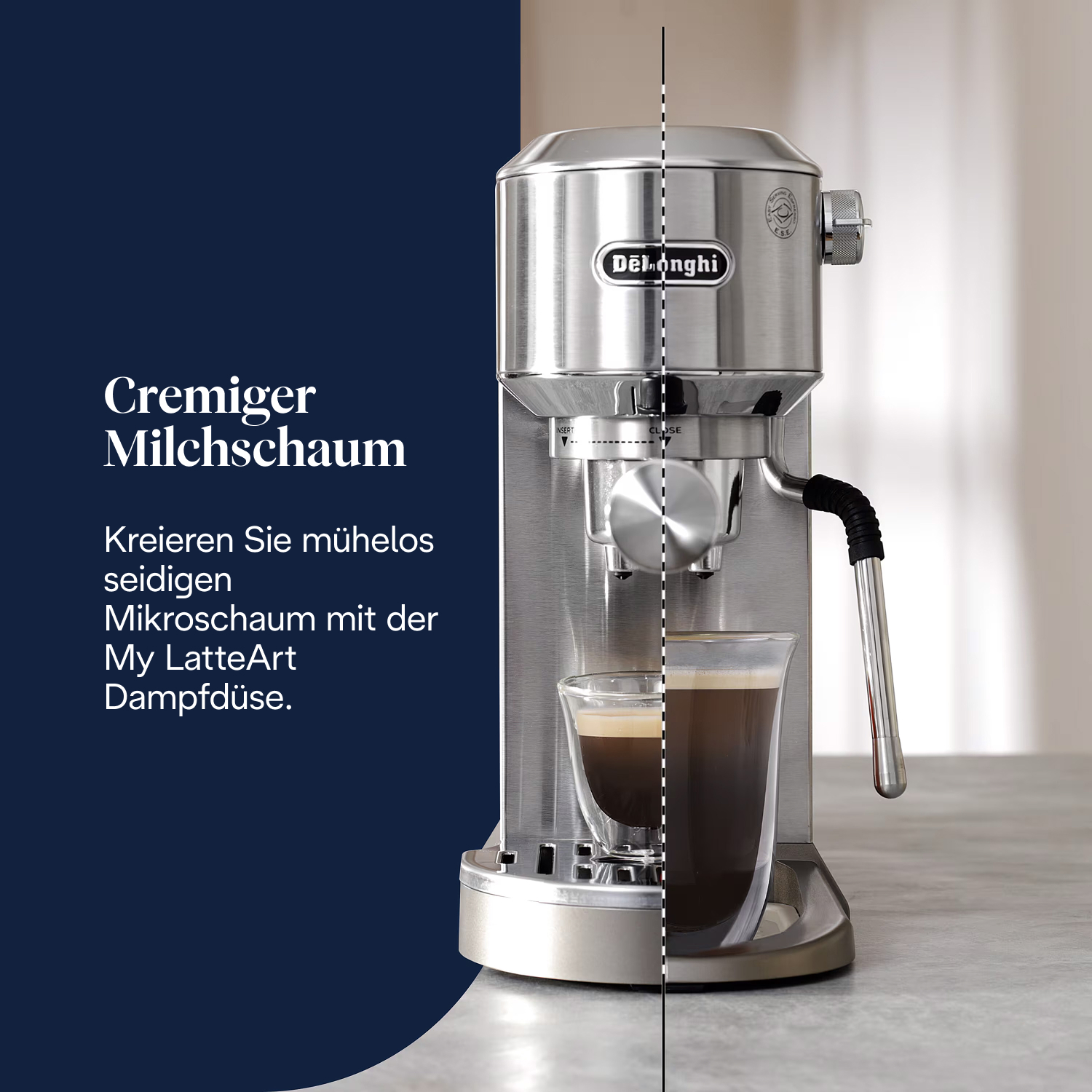 Eine Edelstahl-Espressomaschine von De'Longhi mit einem Glas Kaffee. Text: 'Cremiger Milchschaum' und mehr über Mikroschaum.