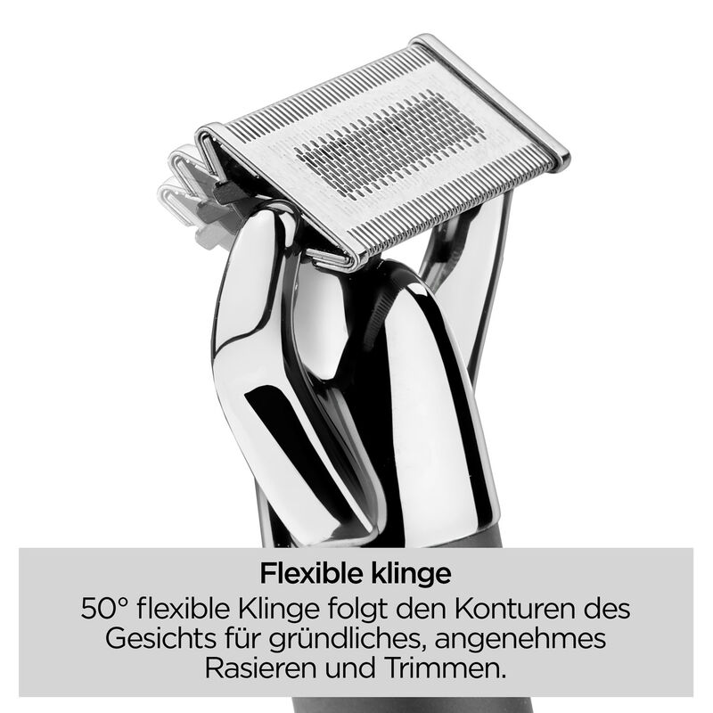 Nahaufnahme eines silbernen Rasiererkopfes. Die Klinge ist rechteckig mit feinem Netz. Glänzender Chromgriff ist sichtbar.