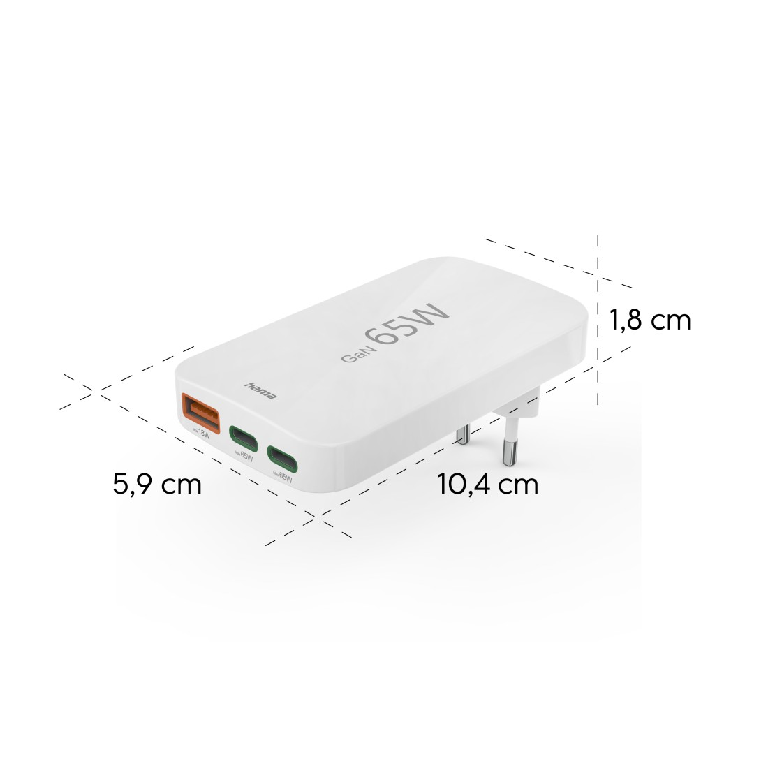 Weißes Hama GaN 65W Ladegerät mit Maßangaben. Es hat orange, grüne und grüne Anschlüsse. Der Stecker ist ein zweipoliger Typ.