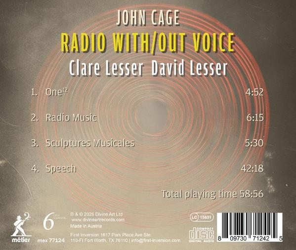 CD-Cover, Titel: Radio With/Out Voice von John Cage. Enthält Titelliste, Künstlernamen und ein radiales Design.