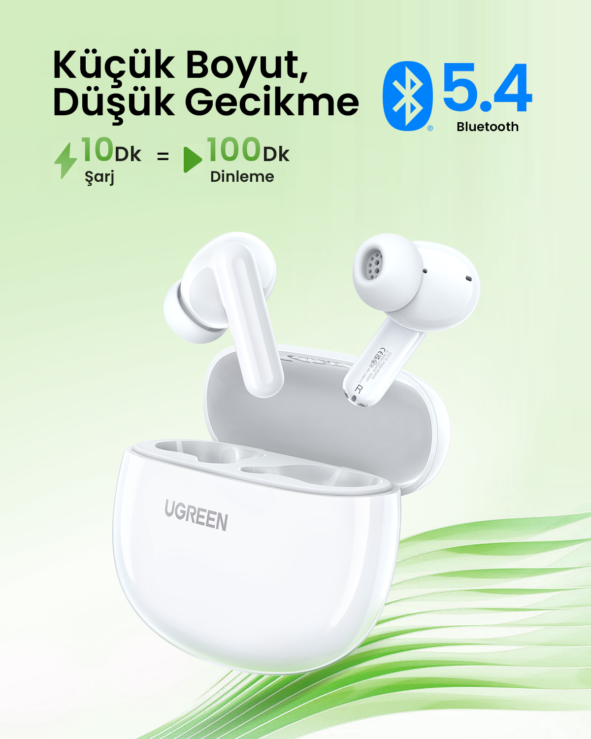 Beyaz UGREEN kulaklıklar şarj kutusunda. Metin, 10 dakikalık şarj ile 100 dakika dinleme, Bluetooth 5.4 ve küçük boyuttan bahsediyor.