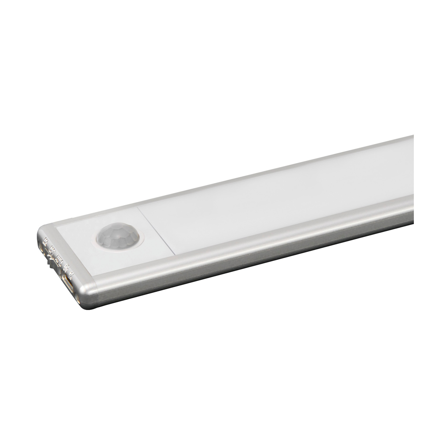 Una barra luminosa a LED argentata con sensore di movimento. La luce ha una superficie bianca e si trova su sfondo bianco.