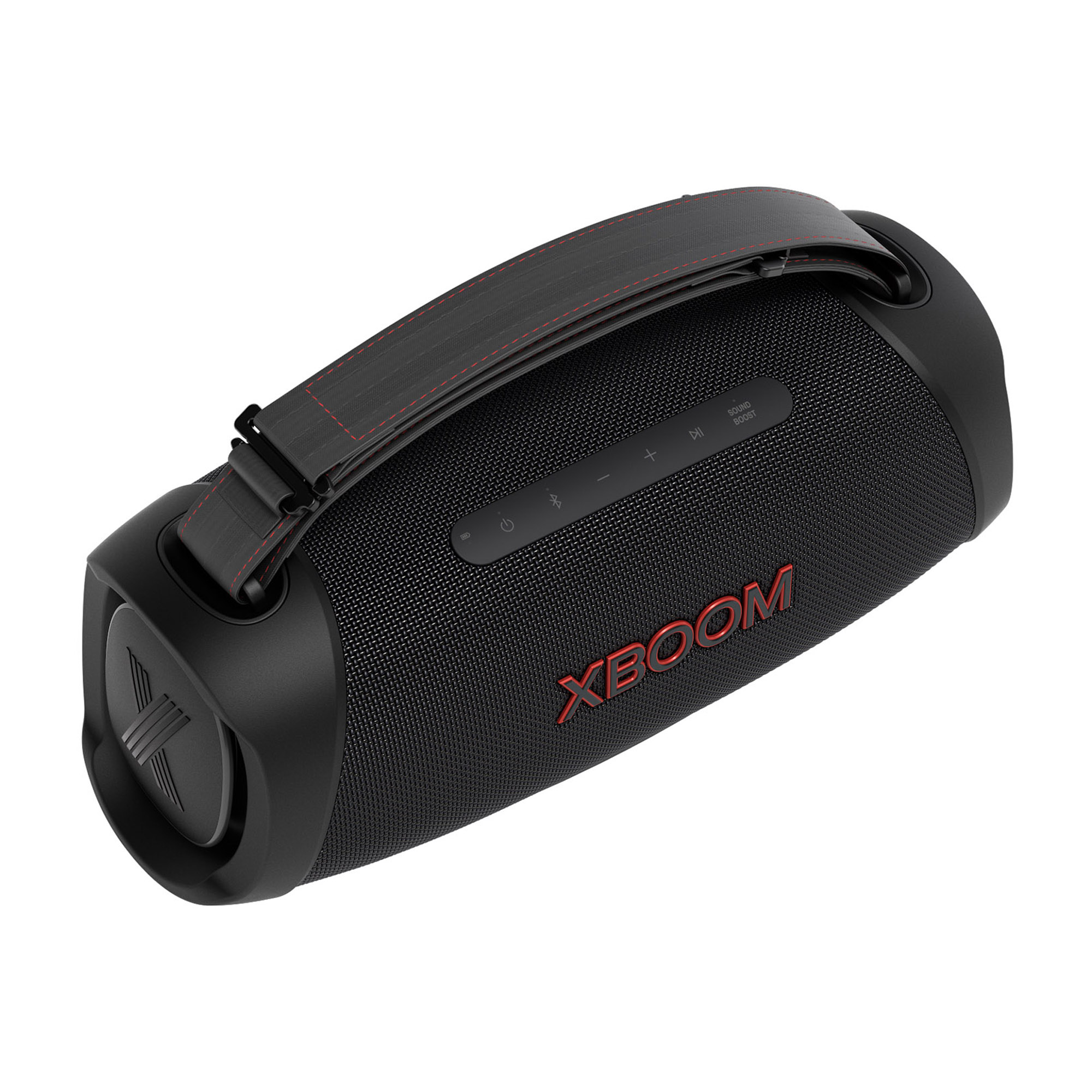Altavoz portátil XBOOM negro con asa. Costuras rojas en el asa. Logotipo rojo XBOOM.