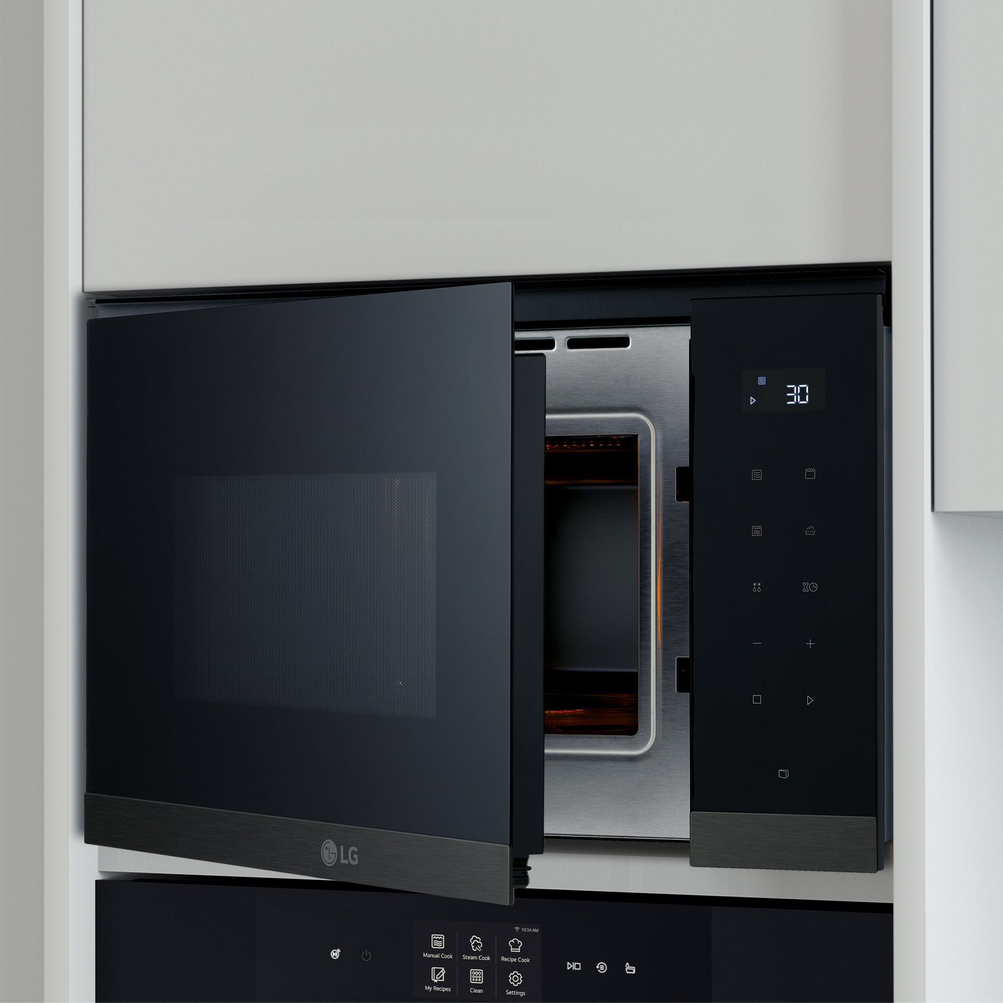 Horno microondas LG negro con puerta abierta. La pantalla digital muestra 30. Botones y panel de control a la derecha.