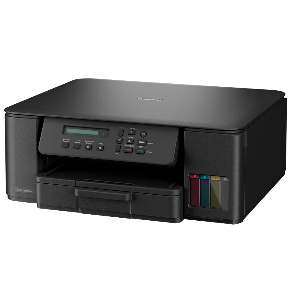 Schwarzer Brother-Drucker. Hat ein Papierfach, ein Bedienfeld und Tintenbehälter mit Magenta, Cyan, Gelb und Schwarz.