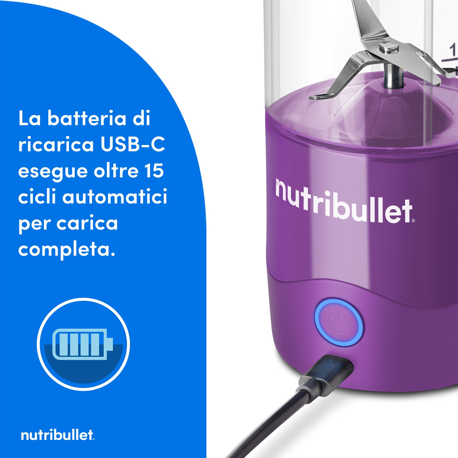 Un frullatore Nutribullet viola con un caricatore USB-C collegato. Un cerchio blu con un simbolo di alimentazione è sul frullatore.