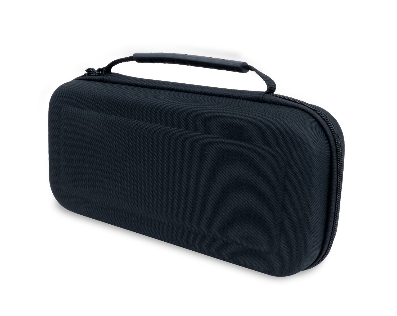 Una funda rectangular azul oscuro con asa y cremallera, colocada sobre fondo blanco, ligeramente inclinada.