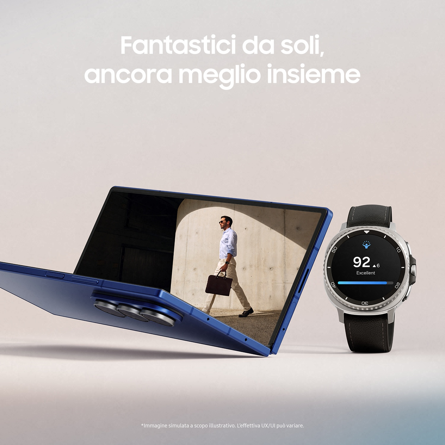 Un tablet blu mostra un uomo con una valigetta. Accanto uno smartwatch con cinturino nero. Il testo recita: Fantastici da soli, ancora meglio insieme.