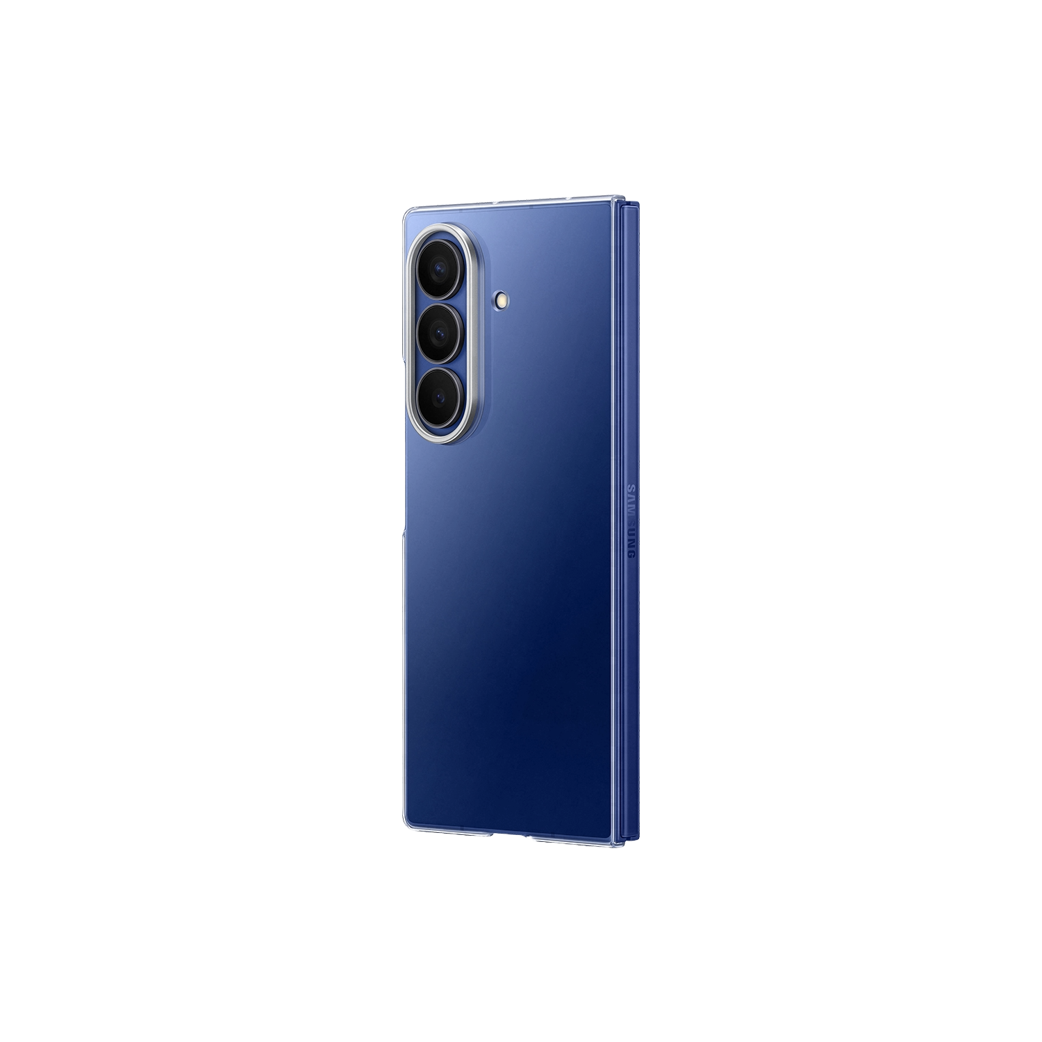 Se muestra un teléfono inteligente Samsung azul. Tiene tres lentes de cámara y una funda protectora transparente. El fondo es negro.