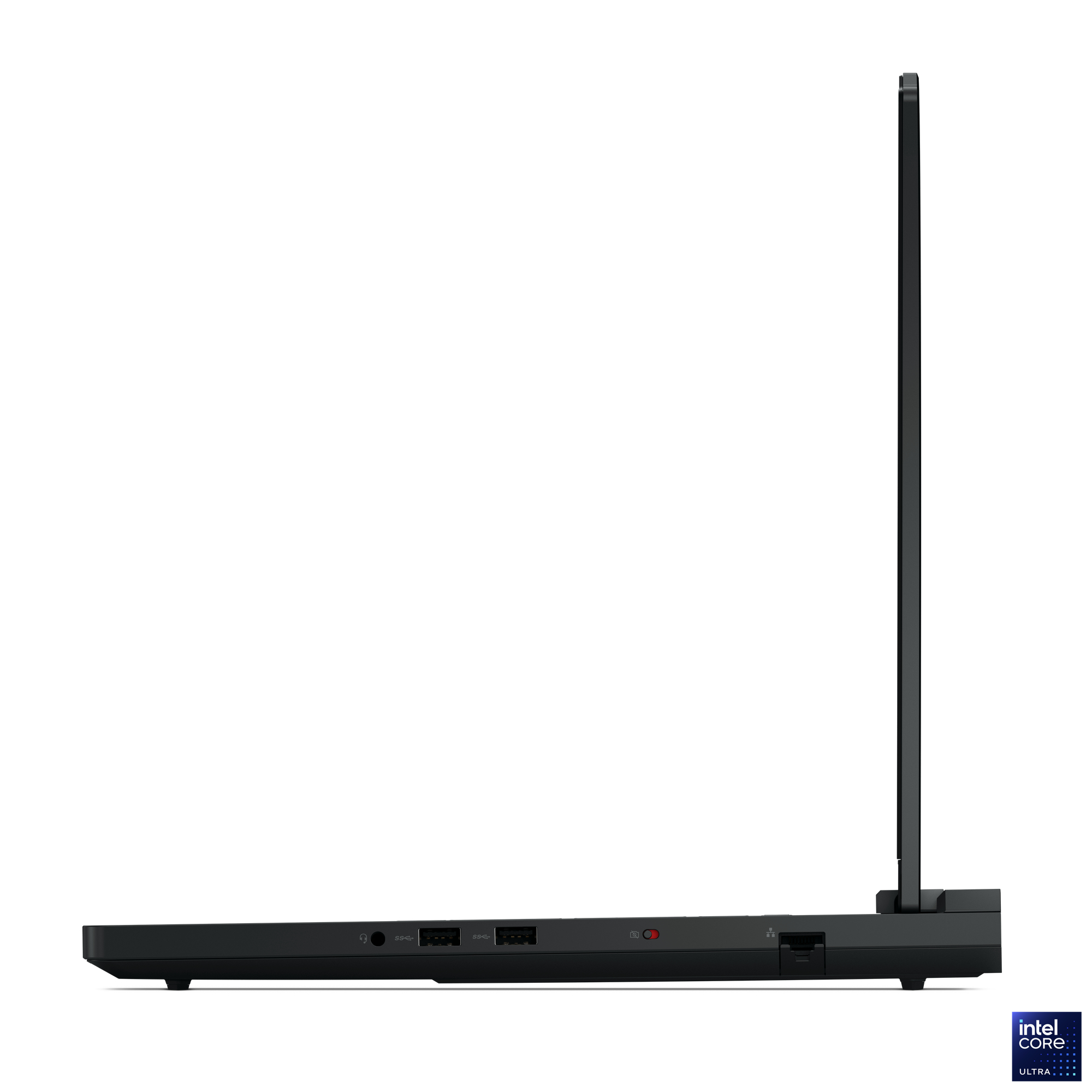 Seitenansicht eines schwarzen Laptops, geöffnet. Zeigt Anschlüsse und den Intel Core Ultra Aufkleber.