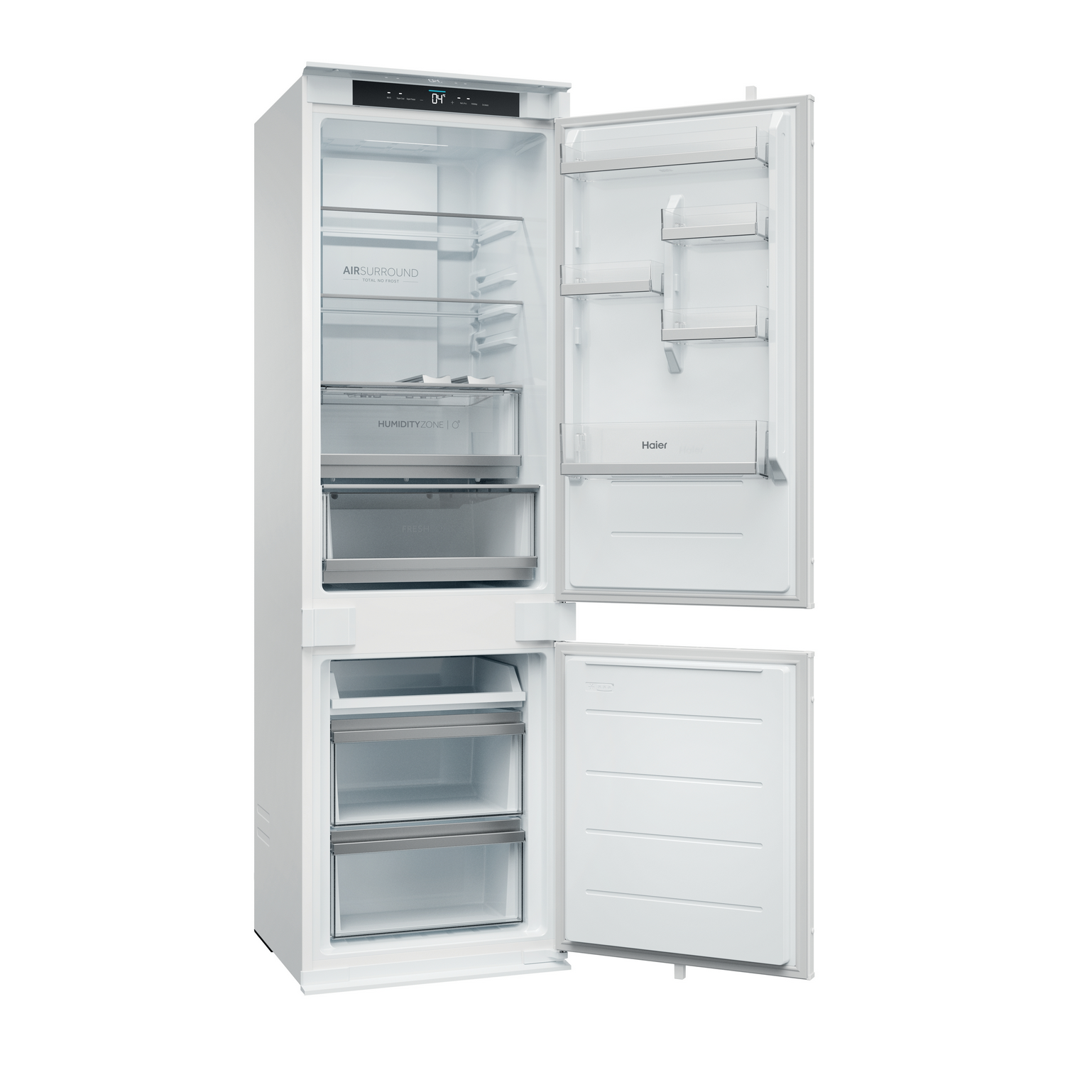 Un refrigerador Haier blanco con las puertas abiertas. Tiene varios estantes y cajones adentro, con etiquetas 'Air Surround' y 'Humidity Zone'.