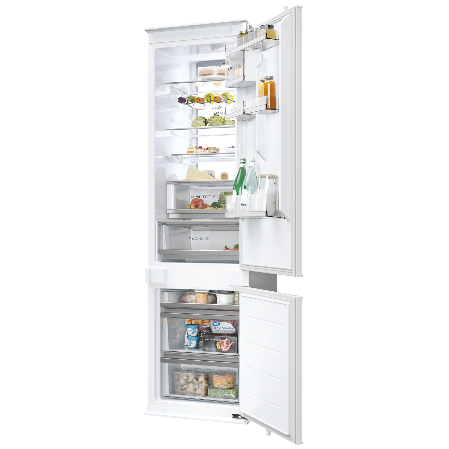 Refrigerador abierto que muestra varios alimentos: frutas, verduras, frascos, botellas y productos congelados dentro del interior blanco.