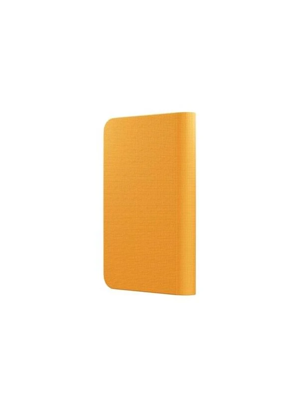 Un objeto rectangular naranja con una esquina redondeada se alza sobre un fondo blanco. El objeto tiene una superficie texturizada.