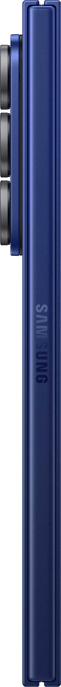 Vue latérale d'un téléphone bleu marine. Le logo Samsung est visible. Il a une bosse de caméra avec plusieurs lentilles.