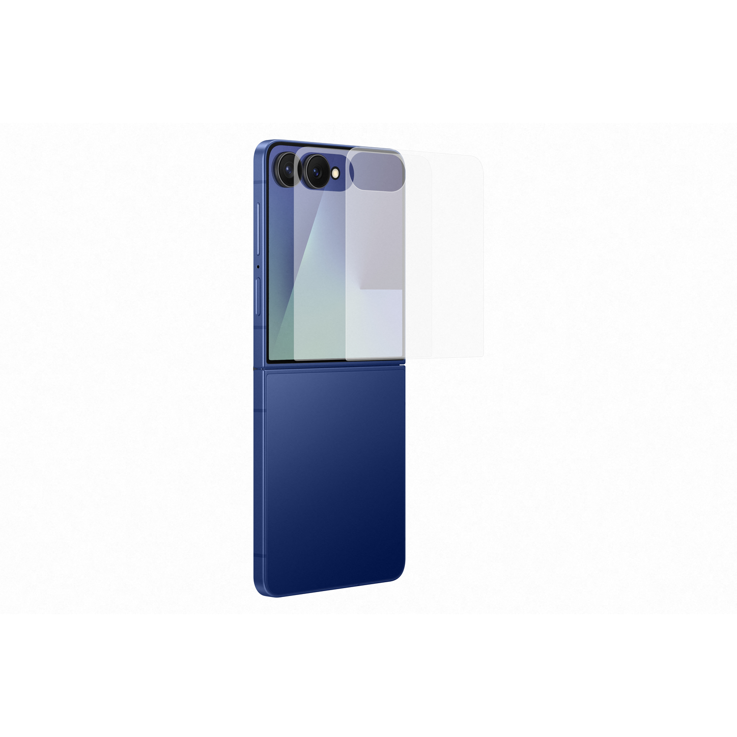 Een blauwe opvouwbare smartphone is licht geopend, met een schermbeschermer erop. De achtergrond is wit.