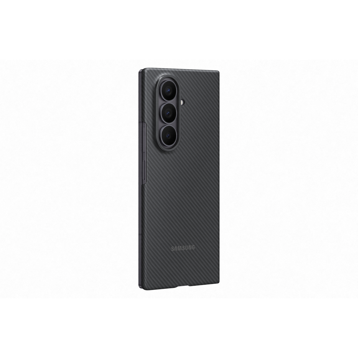 Donkergrijze telefoonhoes met drie cameralenzen op een witte achtergrond. De hoes heeft een koolstofvezeltextuur.