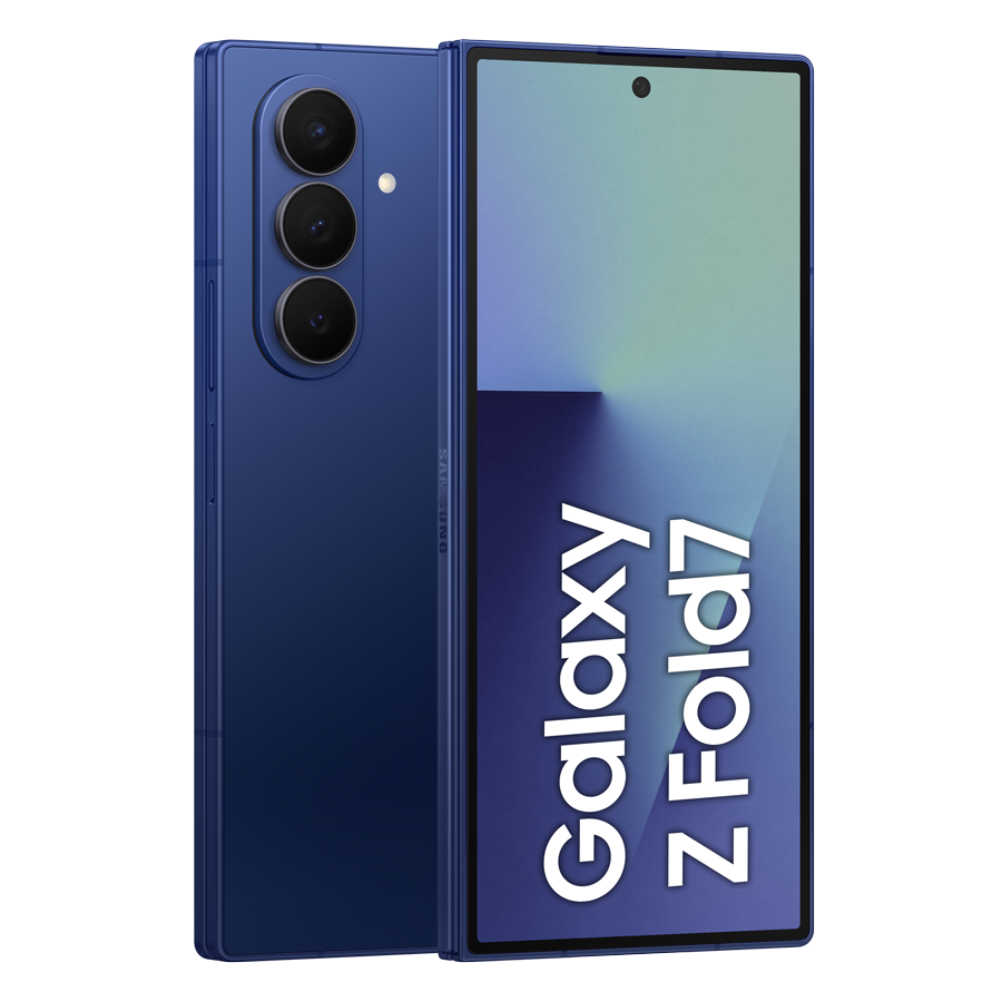 Niebieski Samsung Galaxy Z Fold7 jest wyświetlany otwarty. Posiada trzy tylne aparaty i ekran z nazwą modelu.