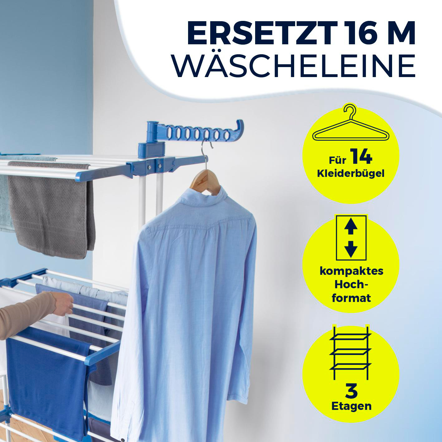 Blau-weißer Wäscheständer mit Kleidung. Ein Hemd an einem Bügel und Text auf Deutsch. Das Gestell hat mehrere Ebenen.