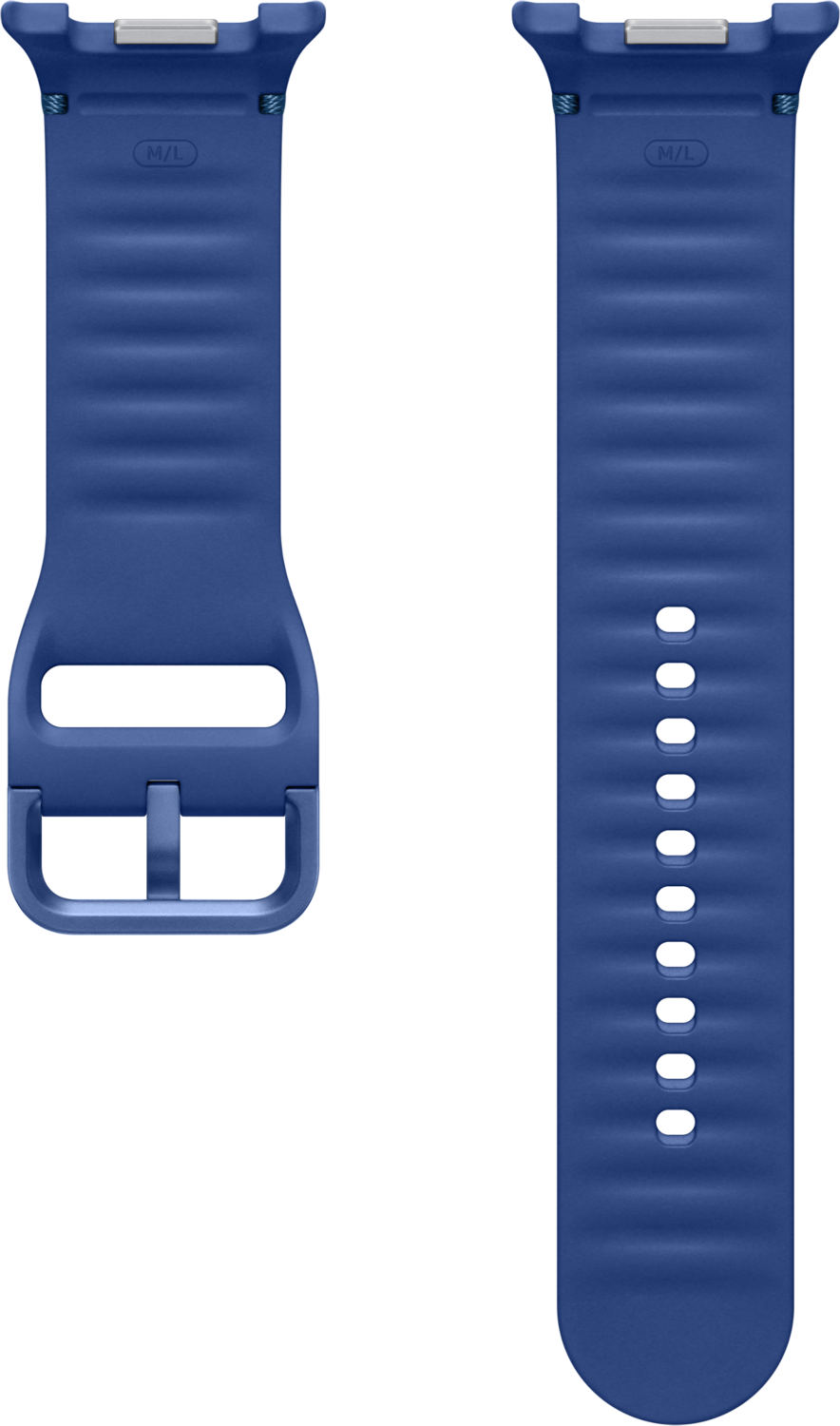 Deux bracelets de montre bleus avec une boucle et des trous. L'un a une boucle, l'autre a des trous.