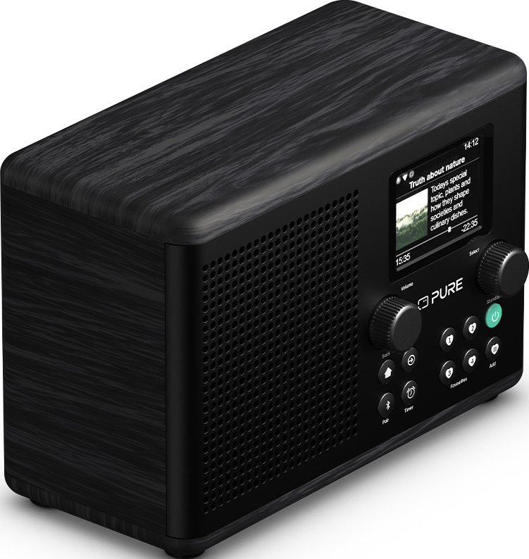 Une radio en bois noir avec un écran affichant du texte et un bouton vert sur le côté droit. Des boutons et des molettes sont présents.
