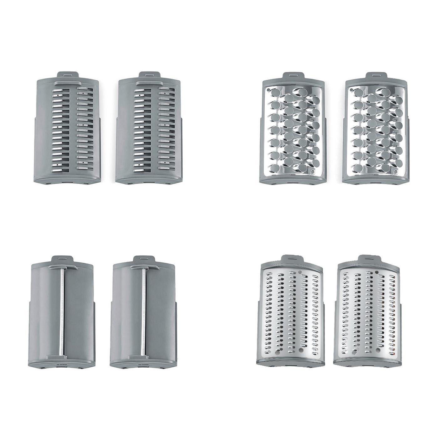 Vier Paare von Küchengeräteaufsätzen. Sie sind in Grau und Silber gehalten. Sie haben verschiedene Klingendesigns für verschiedene Speisenzubereitungen.