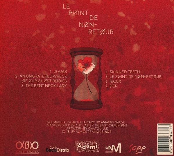 Roter CD-Cover mit einer Sanduhr mit einer Blume. Text enthält Songtitel und Credits. Albumtitel steht oben.