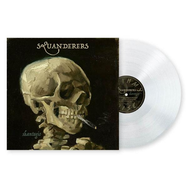 Albumcover mit rauchendem Totenkopf. Das Album trägt den Titel 'Squanderers' und die Vinyl ist klar.