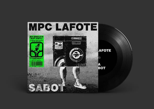 Albumcover mit "MPC LAFOTE - SABOT". Zeigt ein Schwarz-Weiß-Bild einer Waschmaschine und Beine.