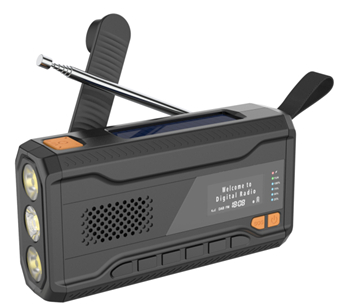 Schwarzes Digitalradio mit Solarpanel, Taschenlampe und Antenne. Das Display zeigt 'Welcome to Digital Radio'.