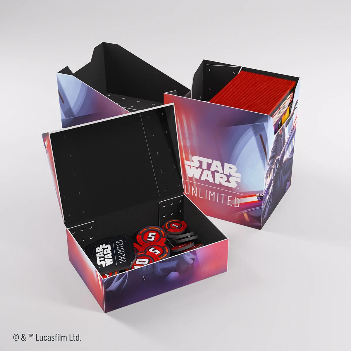 Drei Star Wars Unlimited-Boxen, eine offen mit Spielsteinen, eine weitere mit Karten und eine leere. Rotes, schwarzes und lila Farbschema.