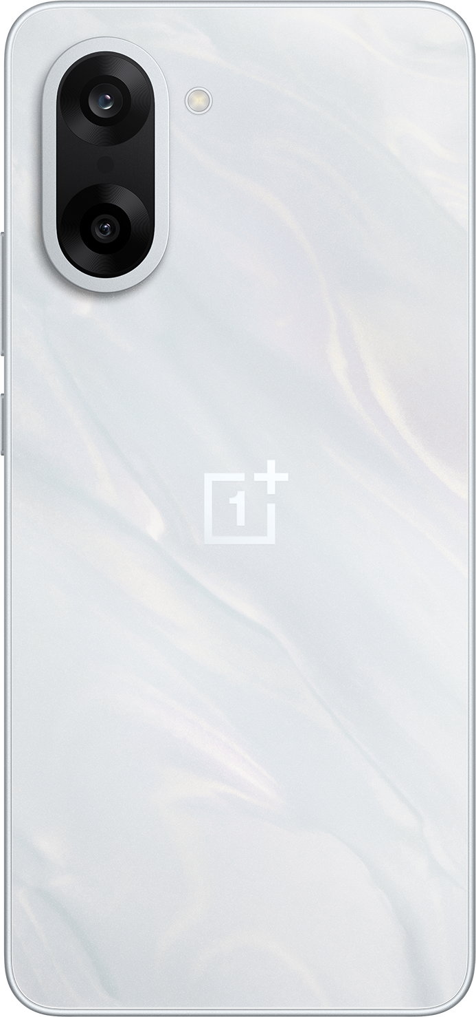 Fehér okostelefon hátlap, kameramodullal, vakuval és OnePlus logóval. A hátlap gyöngyházfényű.