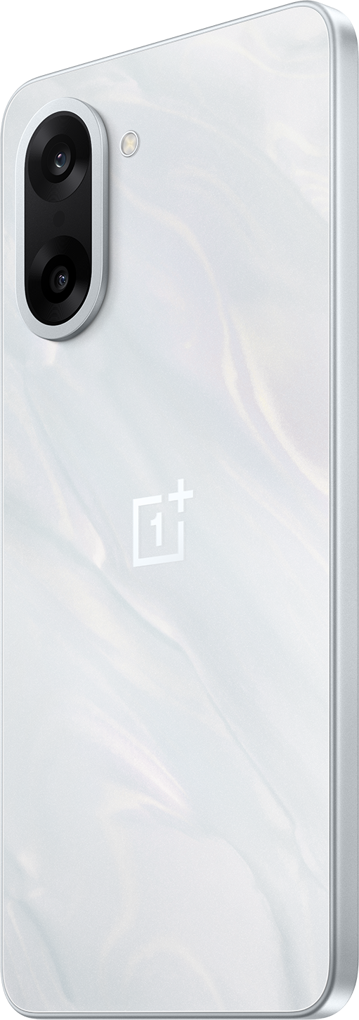 Fehér okostelefon hátlap. Kettős kamera felül balra. OnePlus logó. Gyöngyházfényű felület. Ezüst keret.