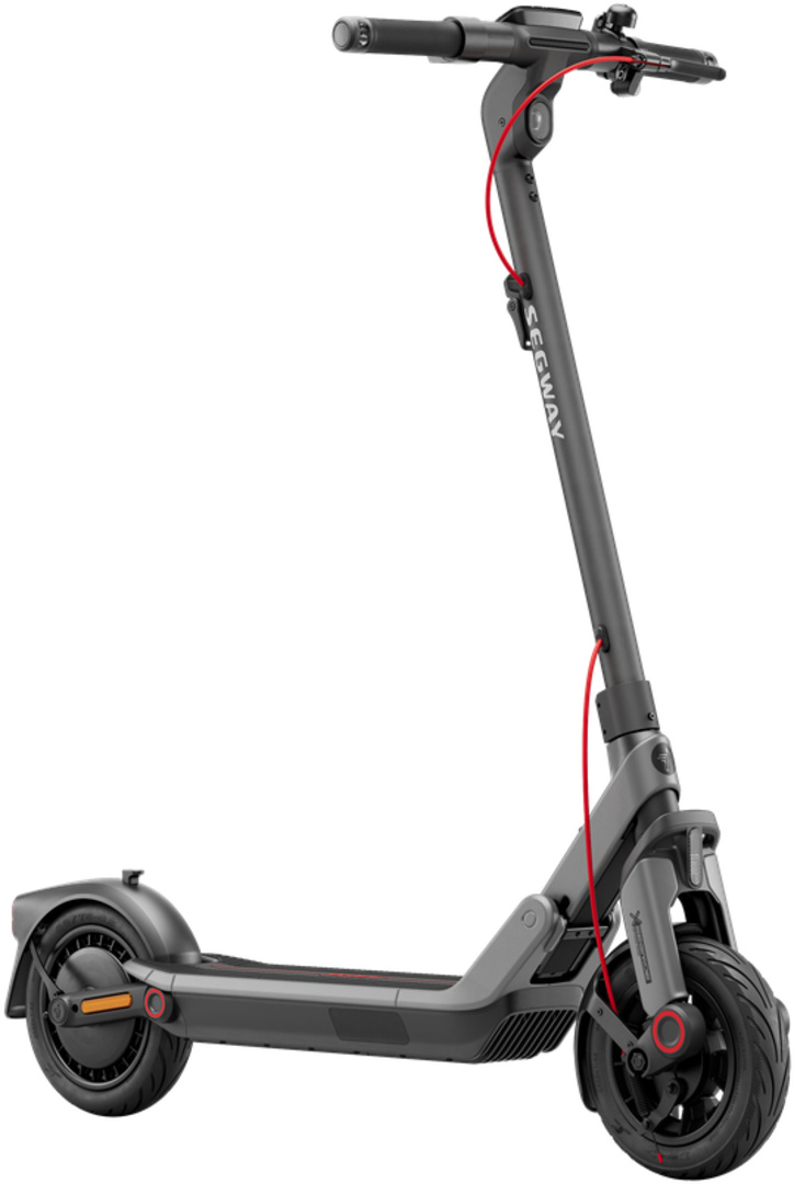 Une trottinette électrique Segway grise. Elle a des pneus noirs, des câbles rouges et le logo Segway est visible.