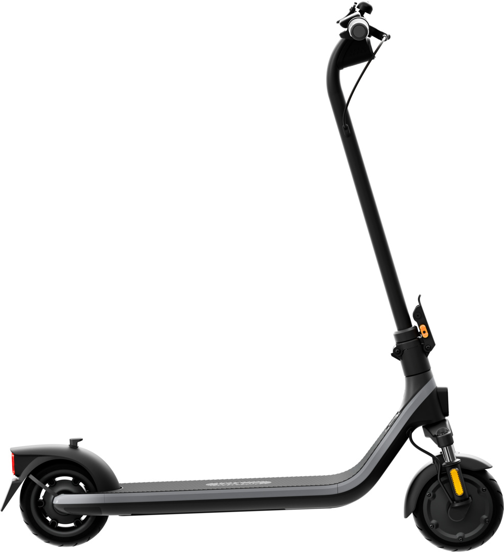 Une trottinette électrique noire et grise sur fond blanc. Elle possède un long guidon, deux roues et un marchepied.