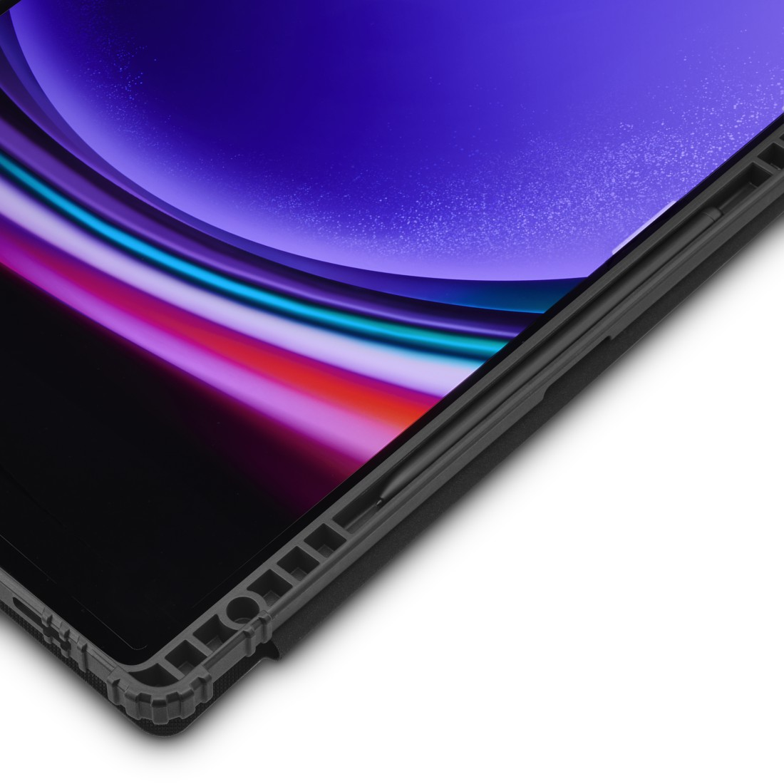Nahaufnahme eines Tablets mit einem lebendigen Bildschirm, der einen bunten Farbverlauf zeigt. Ein schwarzes Gehäuse rahmt das Gerät ein. Weißer Hintergrund.
