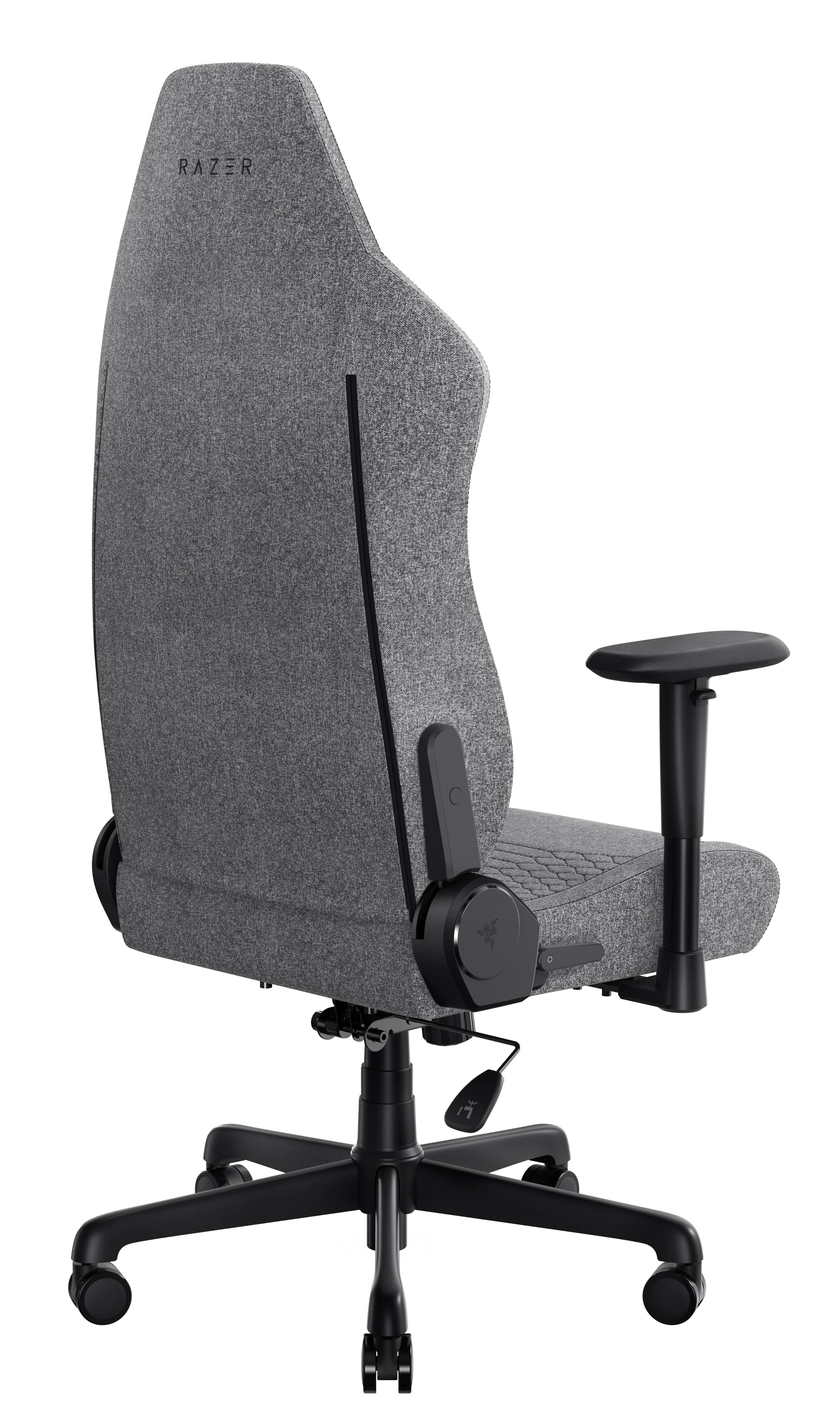 Szary fotel gamingowy Razer, czarna podstawa i podłokietniki, z logo Razer. Krzesło na czarnym tle.