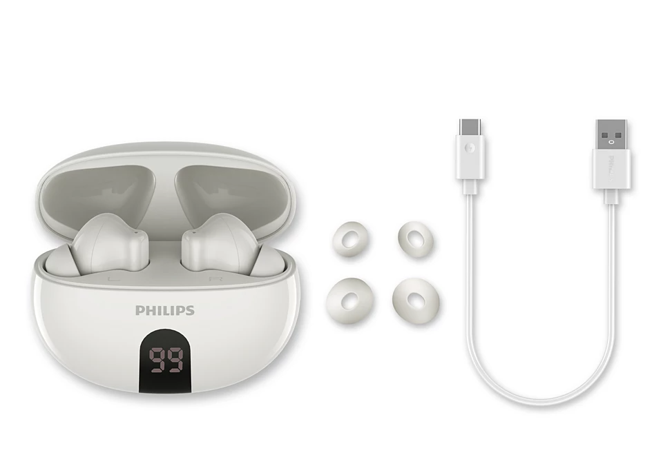 Fehér Philips fülhallgató töltőtokkal, extra füldugókkal és töltőkábelekkel. A tok 99%-os akkumulátort mutat.