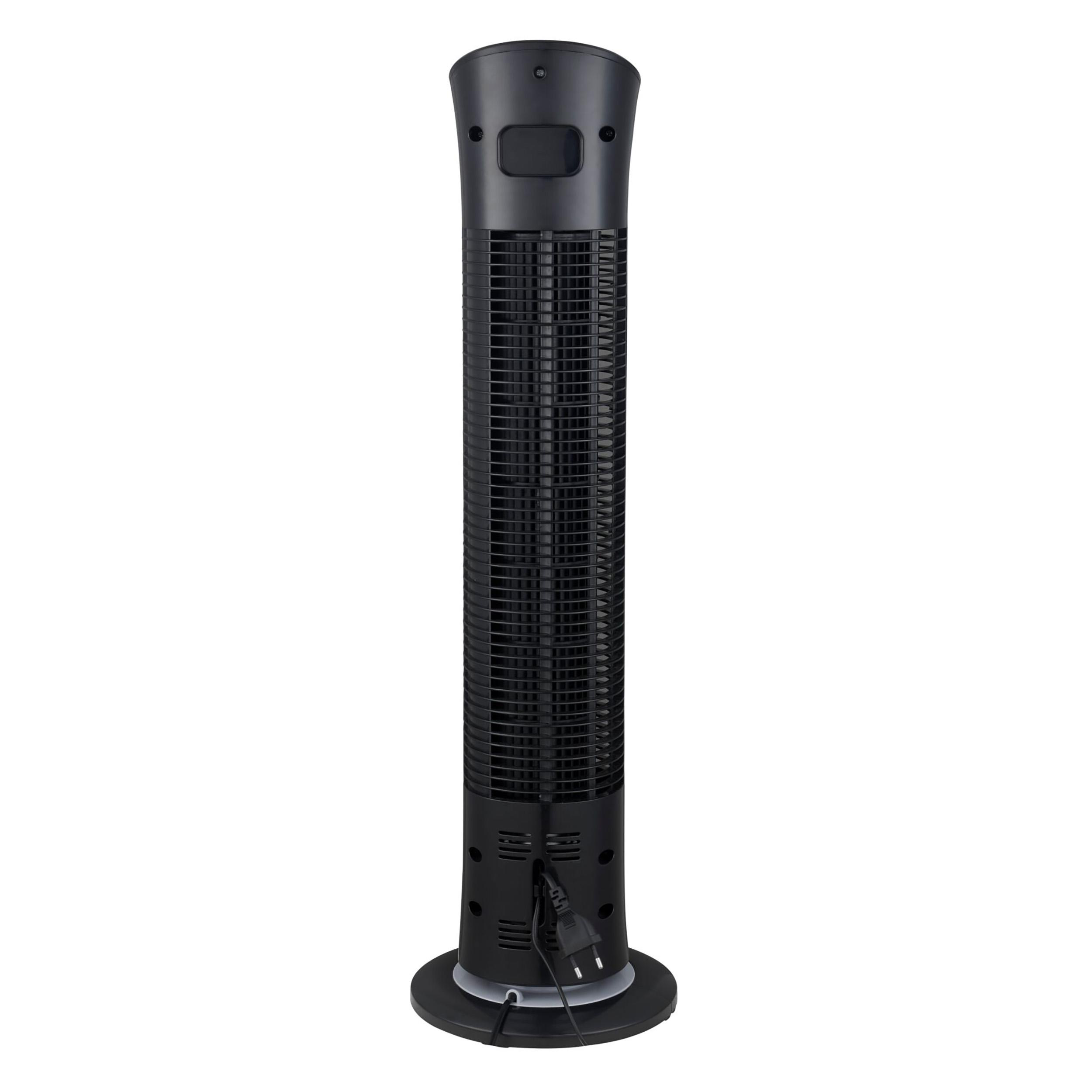 Ein hoher, schwarzer Turmventilator steht auf weißem Hintergrund. Er hat einen kreisförmigen Sockel und ein Bedienfeld.