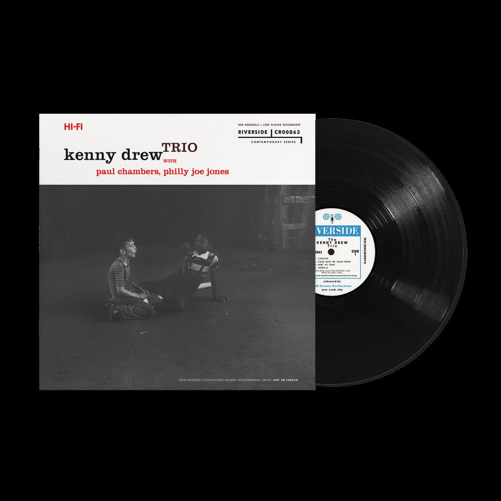Albumcover mit Schwarz-Weiß-Foto von zwei Jungen. Das Label befindet sich rechts. Das Album ist von Kenny Drew Trio.