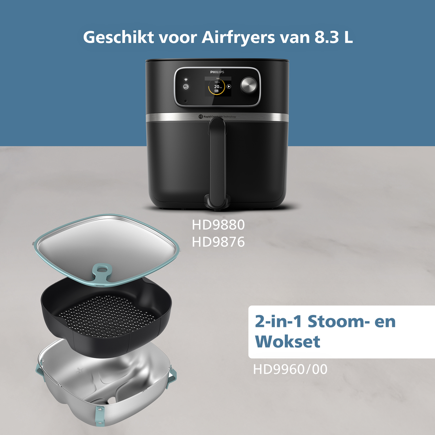 Zwarte Philips Airfryer met digitaal display en een gedemonteerde 2-in-1 stoom- en wokset, op een wit oppervlak tegen blauwe achtergrond.