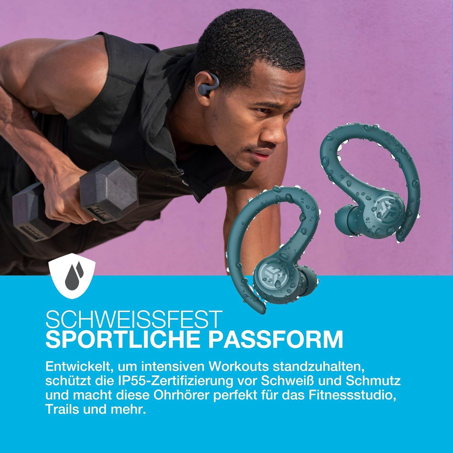 Ein Mann hebt eine Hantel und trägt kabellose Ohrhörer. Das Bild zeigt auch ein Paar Ohrhörer und Text über Schweißresistenz.