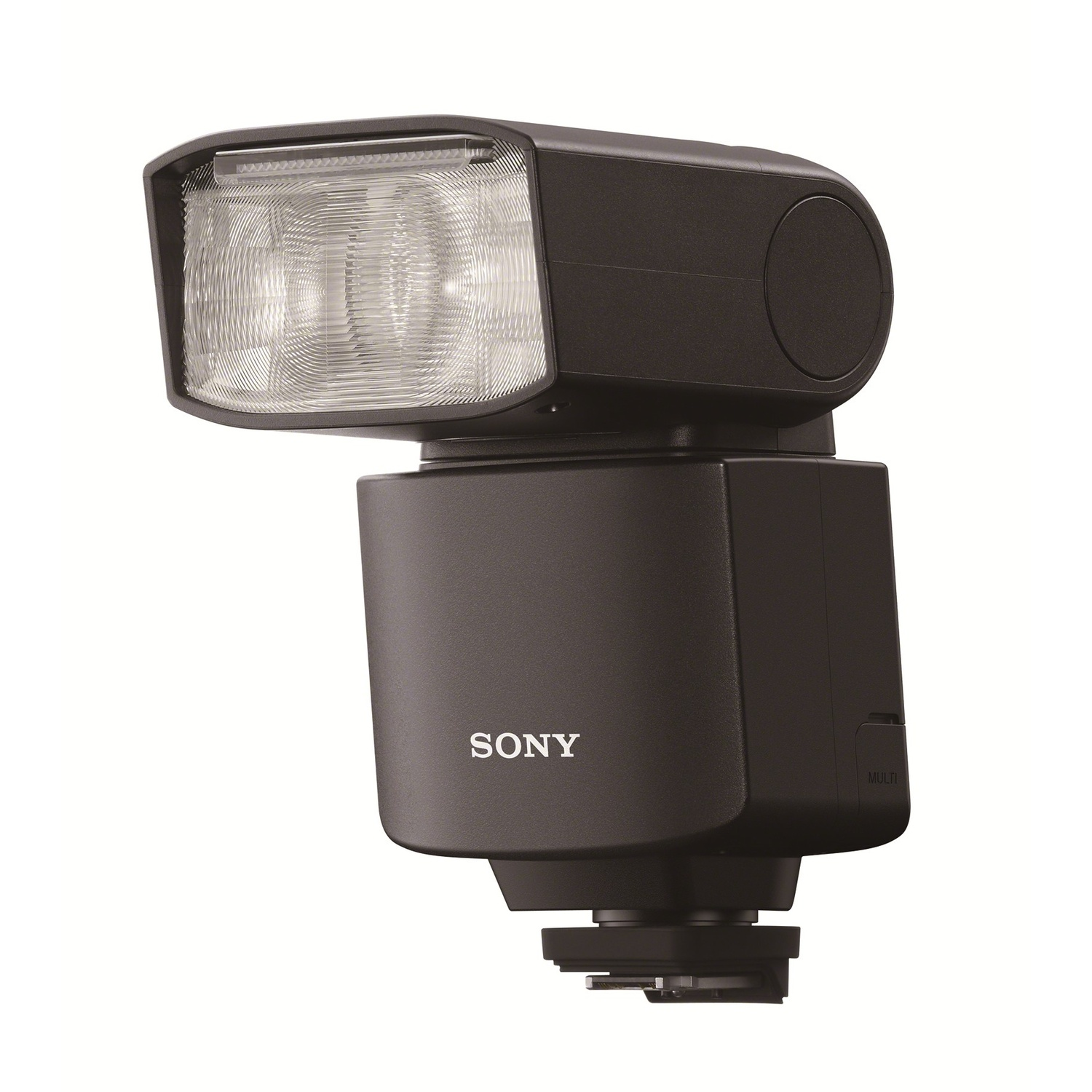 Un flash per fotocamera Sony nero, angolato verso l'alto. Ha una testa rettangolare con una lente trasparente e un pulsante rotondo.