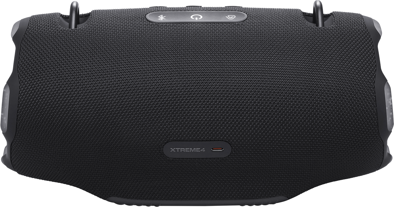 Fekete JBL Xtreme 4 hangszóró. Jellemzői a Bluetooth, a bekapcsológomb és más funkciógombok. Töltőporttal és hordozó hurkokkal rendelkezik.