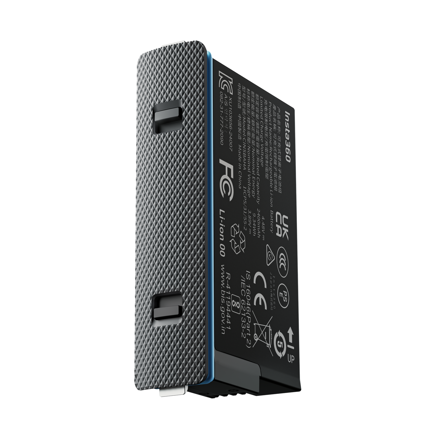 Insta360 Li-ion batterij. Zwart en grijs met blauwe rand. Tekstdetails en regulatoire symbolen.