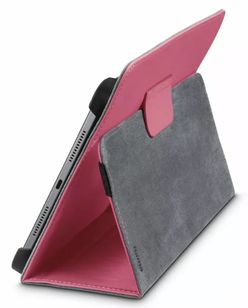 Tablet w szarej i różowej obudowie jest otwarty. Obudowa jest pod kątem, z różowym wnętrzem i szarą zewnętrzną częścią.