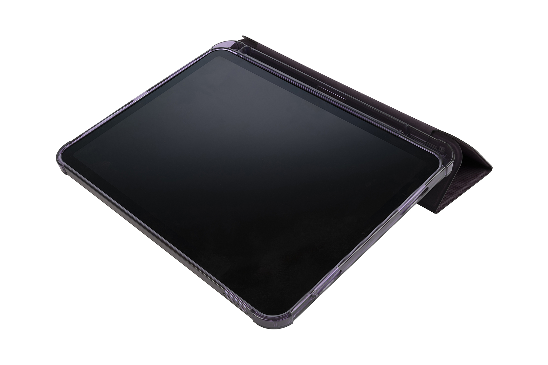 Ein Tablet mit dunklem Bildschirm in einer violetten Schutzhülle und einer braunen Abdeckung, isoliert auf weißem Hintergrund.